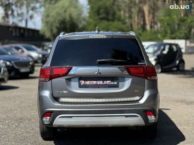 Мицубиси Аутлендер, объемом двигателя 2.4 л и пробегом 132 тыс. км за 18500 $, фото 3 на Automoto.ua