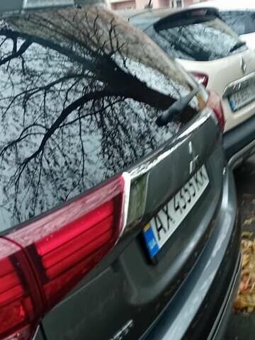 Мицубиси Аутлендер, объемом двигателя 2.4 л и пробегом 70 тыс. км за 21300 $, фото 5 на Automoto.ua