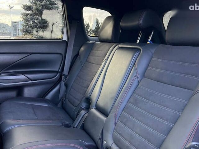 Мицубиси Аутлендер, объемом двигателя 3 л и пробегом 56 тыс. км за 20150 $, фото 23 на Automoto.ua