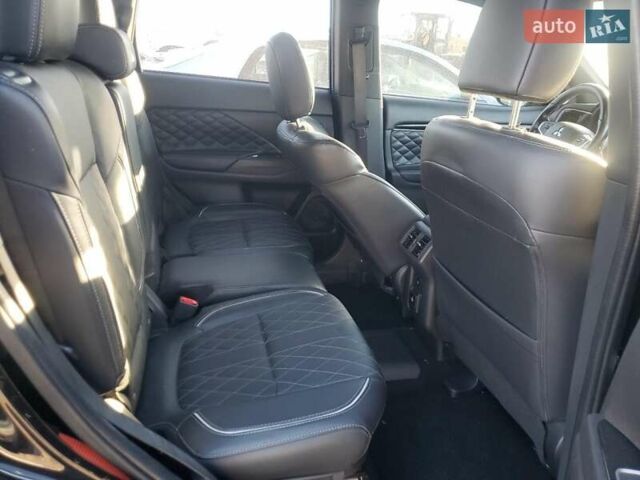 Міцубісі Аутлендер, об'ємом двигуна 2.36 л та пробігом 139 тис. км за 4000 $, фото 10 на Automoto.ua