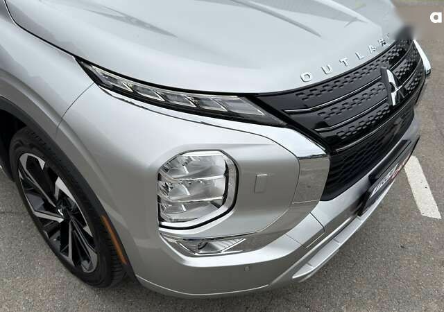 Міцубісі Аутлендер, об'ємом двигуна 2.5 л та пробігом 25 тис. км за 28500 $, фото 8 на Automoto.ua