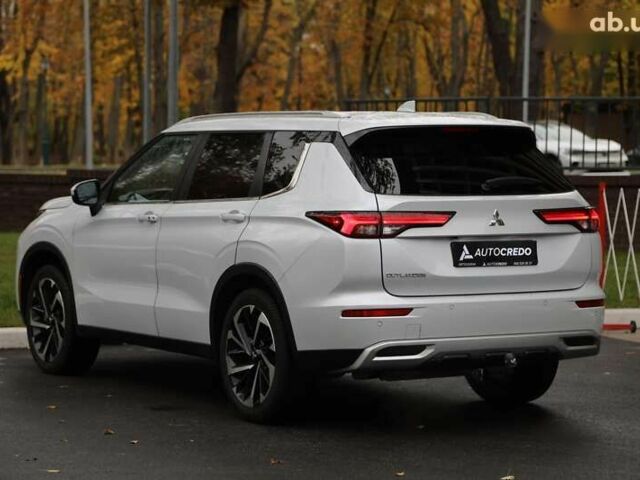 Міцубісі Аутлендер, об'ємом двигуна 2.5 л та пробігом 18 тис. км за 30000 $, фото 5 на Automoto.ua
