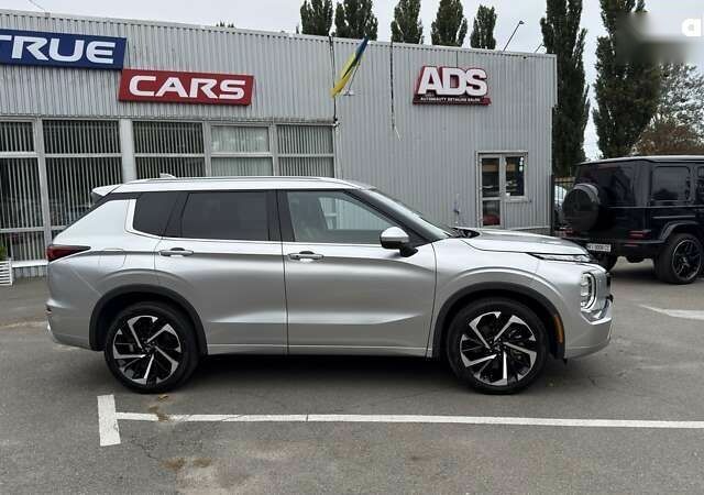 Міцубісі Аутлендер, об'ємом двигуна 2.5 л та пробігом 25 тис. км за 28500 $, фото 1 на Automoto.ua