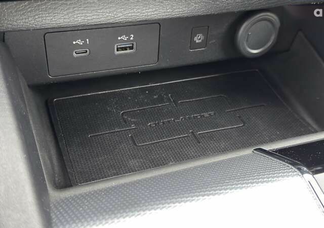 Мицубиси Аутлендер, объемом двигателя 2.5 л и пробегом 25 тыс. км за 28500 $, фото 25 на Automoto.ua