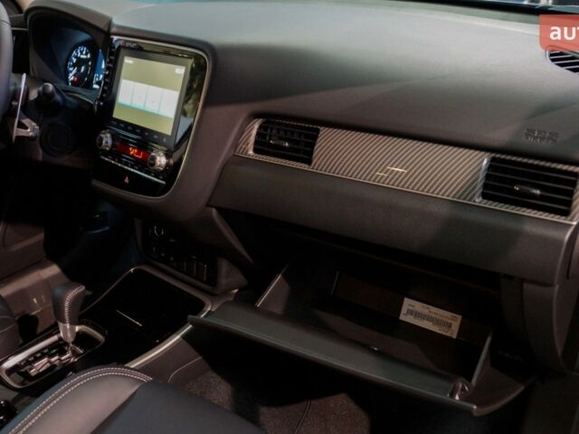 Мицубиси Аутлендер 2022 в Виннице на Automoto.ua Мицубиси Аутлендер, объемом двигателя 2.36 л и пробегом 0 тыс. км за 29751 $, фото 53 на Automoto.ua