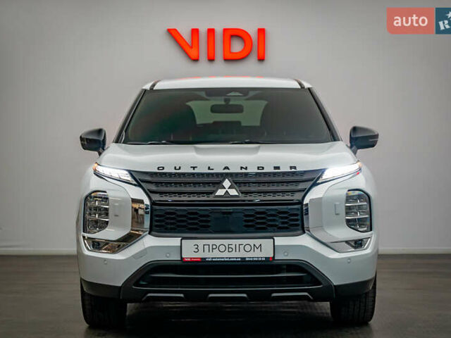 Мицубиси Аутлендер, объемом двигателя 2.5 л и пробегом 45 тыс. км за 29502 $, фото 4 на Automoto.ua