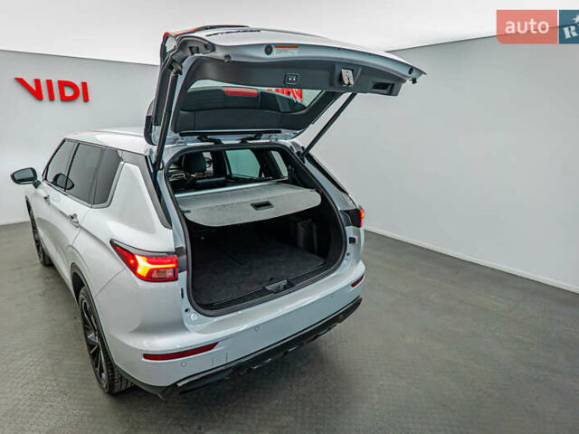 Мицубиси Аутлендер, объемом двигателя 2.5 л и пробегом 45 тыс. км за 29502 $, фото 6 на Automoto.ua