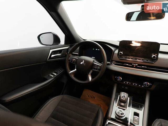 Мицубиси Аутлендер, объемом двигателя 2.5 л и пробегом 45 тыс. км за 29502 $, фото 11 на Automoto.ua