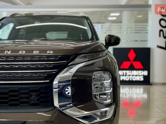 Мицубиси Аутлендер 2024 в Львове на Automoto.ua Мицубиси Аутлендер, объемом двигателя 2.49 л и пробегом 0 тыс. км за 40501 $, фото 4 на Automoto.ua