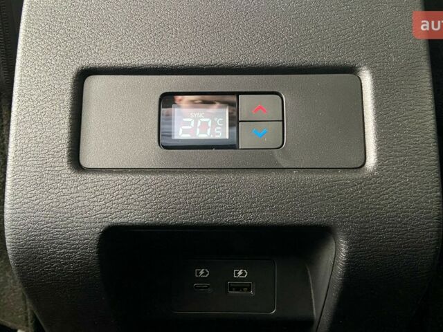 Мицубиси Аутлендер, объемом двигателя 2.49 л и пробегом 0 тыс. км за 35580 $, фото 24 на Automoto.ua