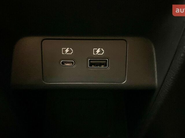 Мицубиси Аутлендер 2024 в Львове на Automoto.ua Мицубиси Аутлендер, объемом двигателя 2.49 л и пробегом 0 тыс. км за 40501 $, фото 38 на Automoto.ua