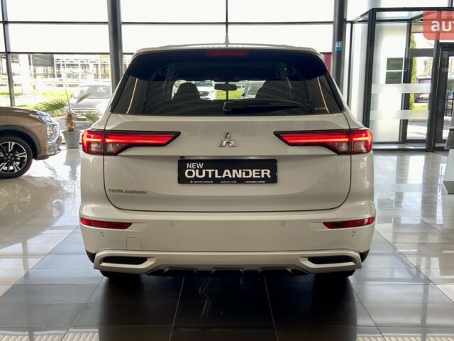 Мицубиси Аутлендер, объемом двигателя 2.49 л и пробегом 0 тыс. км за 35580 $, фото 6 на Automoto.ua