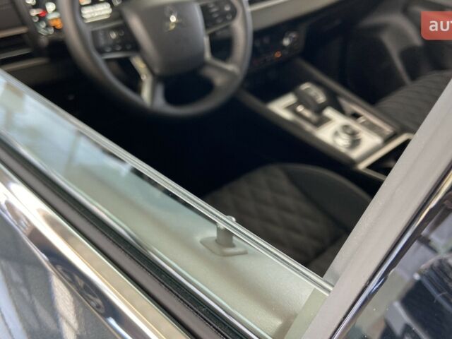 Мицубиси Аутлендер, объемом двигателя 2.49 л и пробегом 0 тыс. км за 42191 $, фото 10 на Automoto.ua