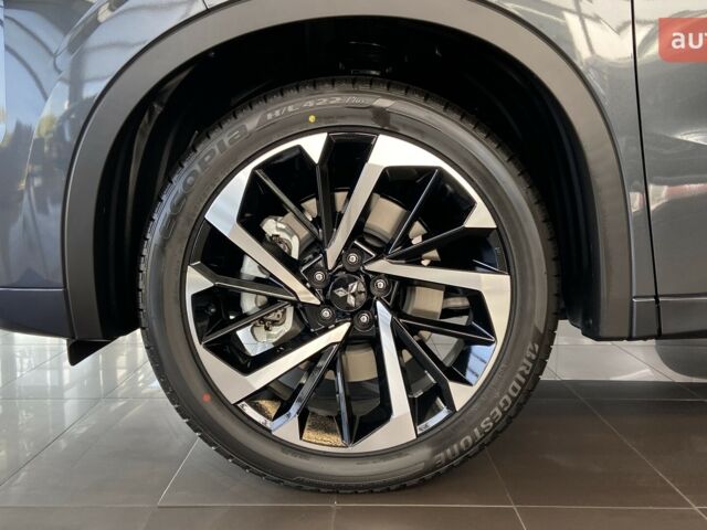 Мицубиси Аутлендер, объемом двигателя 2.49 л и пробегом 0 тыс. км за 42191 $, фото 4 на Automoto.ua