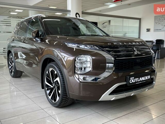 Мицубиси Аутлендер 2024 в Львове на Automoto.ua Мицубиси Аутлендер, объемом двигателя 2.49 л и пробегом 0 тыс. км за 40501 $, фото 1 на Automoto.ua