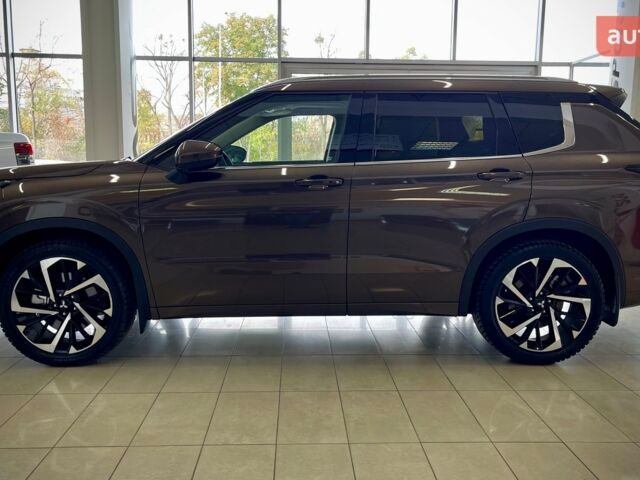 Мицубиси Аутлендер 2024 в Львове на Automoto.ua Мицубиси Аутлендер, объемом двигателя 2.49 л и пробегом 0 тыс. км за 40501 $, фото 6 на Automoto.ua