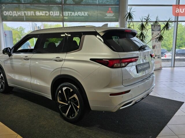 Міцубісі Аутлендер, об'ємом двигуна 2.49 л та пробігом 0 тис. км за 42462 $, фото 1 на Automoto.ua