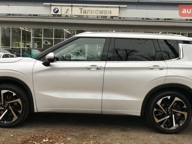 Мицубиси Аутлендер, объемом двигателя 2.49 л и пробегом 0 тыс. км за 39728 $, фото 6 на Automoto.ua