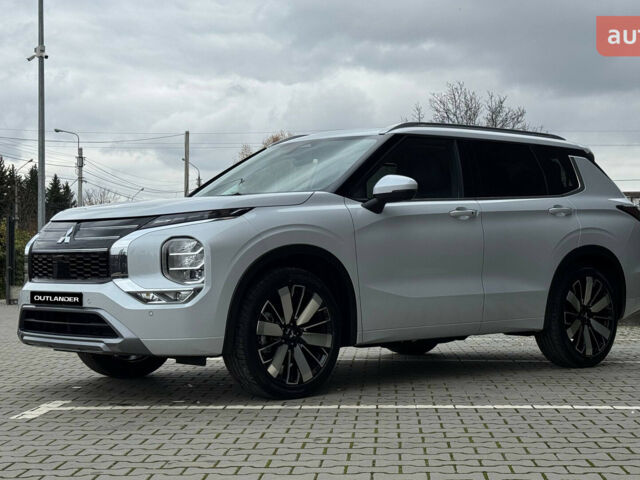 купить новое авто Мицубиси Аутлендер 2025 года от официального дилера Mitsubishi Motors Чернівці Мицубиси фото