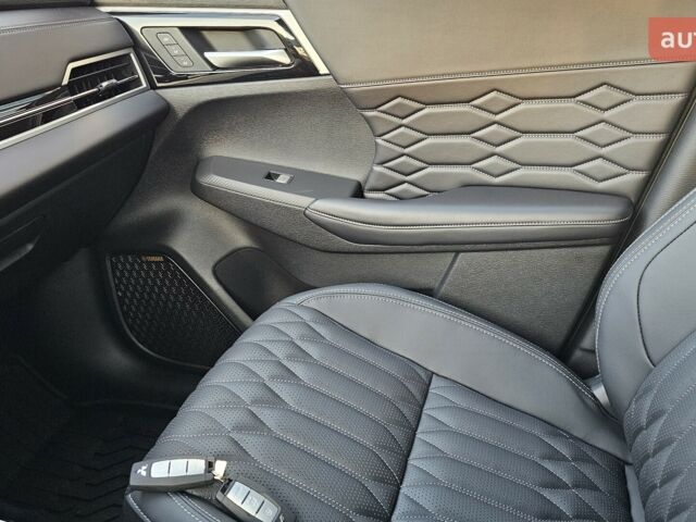 Мицубиси Аутлендер, объемом двигателя 2.49 л и пробегом 0 тыс. км за 44024 $, фото 41 на Automoto.ua