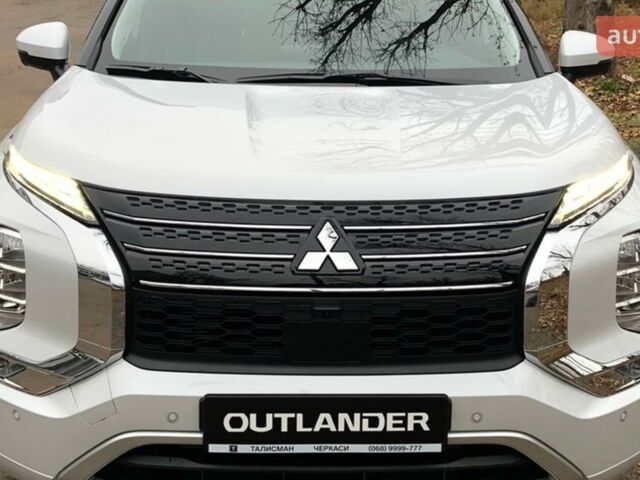 Мицубиси Аутлендер, объемом двигателя 2.49 л и пробегом 0 тыс. км за 39728 $, фото 3 на Automoto.ua