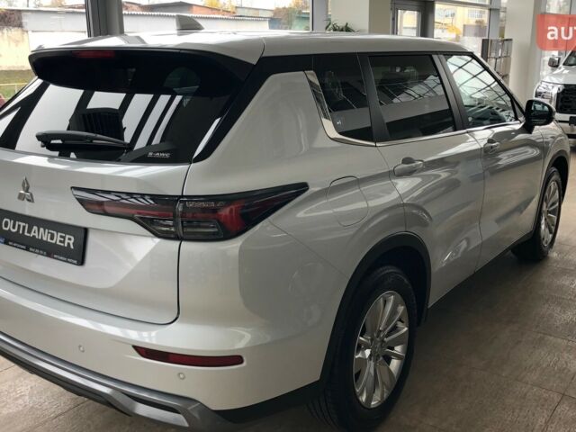 Мицубиси Аутлендер, объемом двигателя 2.49 л и пробегом 0 тыс. км за 39633 $, фото 2 на Automoto.ua