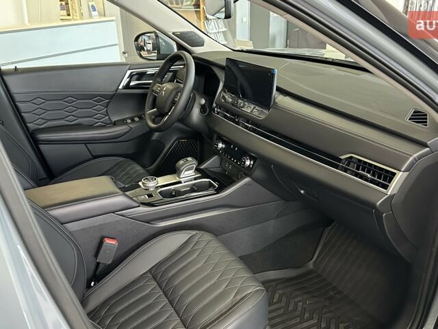 Мицубиси Аутлендер 2025 в Львове на Automoto.ua Мицубиси Аутлендер, объемом двигателя 2.49 л и пробегом 0 тыс. км за 44781 $, фото 24 на Automoto.ua