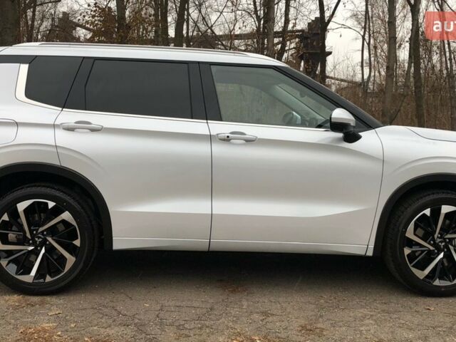 Мицубиси Аутлендер, объемом двигателя 2.49 л и пробегом 0 тыс. км за 39728 $, фото 5 на Automoto.ua