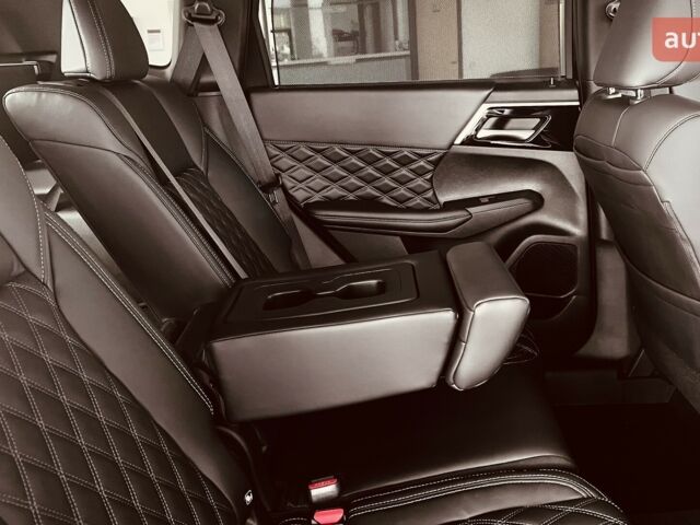 купить новое авто Мицубиси Аутлендер 2025 года от официального дилера ВТ МОТОРС Мицубиси фото