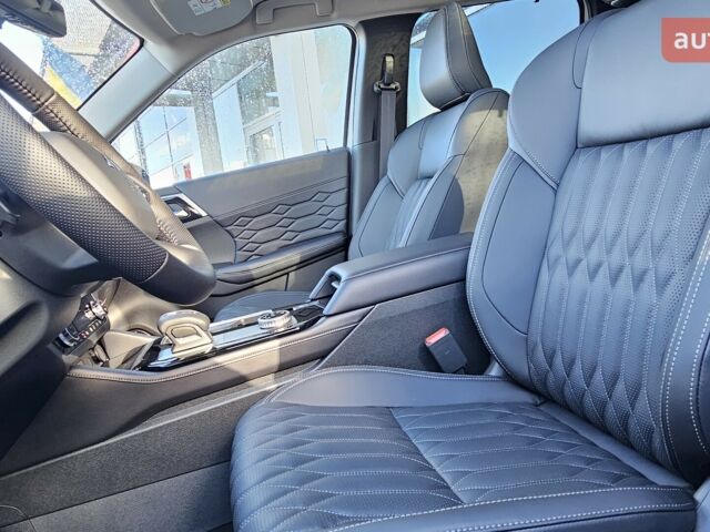 Мицубиси Аутлендер, объемом двигателя 2.49 л и пробегом 0 тыс. км за 44024 $, фото 16 на Automoto.ua