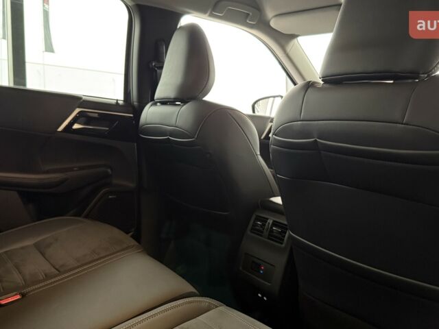 Міцубісі Аутлендер, об'ємом двигуна 2.49 л та пробігом 0 тис. км за 39446 $, фото 19 на Automoto.ua