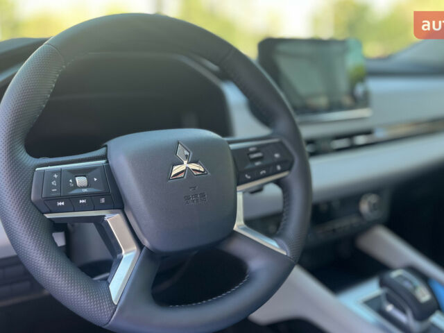 купить новое авто Мицубиси Аутлендер 2025 года от официального дилера Автомир Мицубиси фото