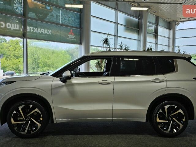 Мицубиси Аутлендер 2025 в Днепре (Днепропетровске) на Automoto.ua Мицубиси Аутлендер, объемом двигателя 2.49 л и пробегом 0 тыс. км за 44182 $, фото 2 на Automoto.ua