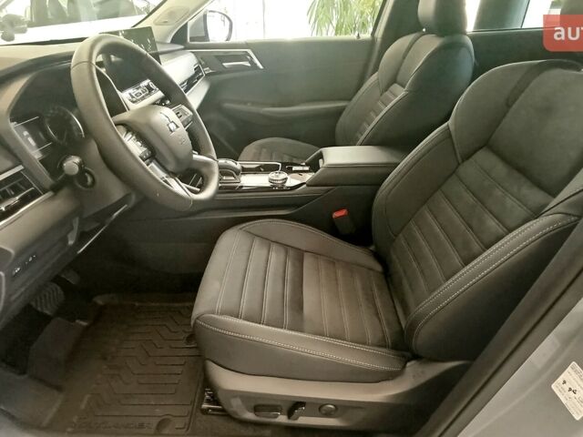 Міцубісі Аутлендер, об'ємом двигуна 2.49 л та пробігом 0 тис. км за 39643 $, фото 12 на Automoto.ua