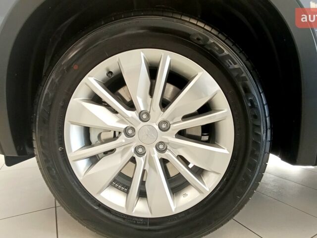 Міцубісі Аутлендер, об'ємом двигуна 2.49 л та пробігом 0 тис. км за 39643 $, фото 8 на Automoto.ua