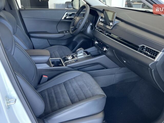 Мицубиси Аутлендер 2025 в Львове на Automoto.ua Мицубиси Аутлендер, объемом двигателя 2.49 л и пробегом 0 тыс. км за 39690 $, фото 37 на Automoto.ua