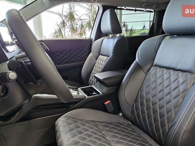 Міцубісі Аутлендер, об'ємом двигуна 2.49 л та пробігом 0 тис. км за 42462 $, фото 5 на Automoto.ua