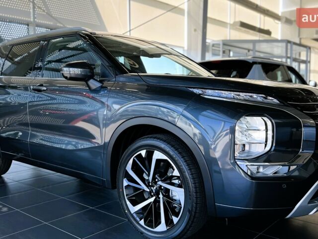 Мицубиси Аутлендер 2025 года купить новое авто Мицубиси Аутлендер 2025 года от официального дилера Автоцентр AUTO.RIA Мицубиси фото