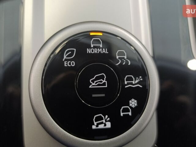 Мицубиси Аутлендер, объемом двигателя 2.49 л и пробегом 0 тыс. км за 44003 $, фото 37 на Automoto.ua