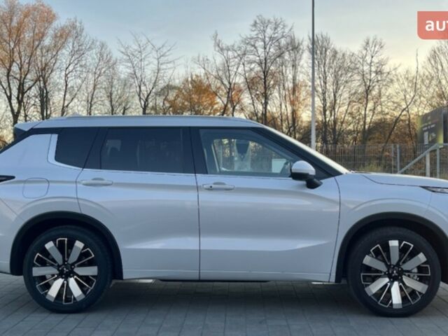 Мицубиси Аутлендер, объемом двигателя 2.49 л и пробегом 0 тыс. км за 43681 $, фото 5 на Automoto.ua