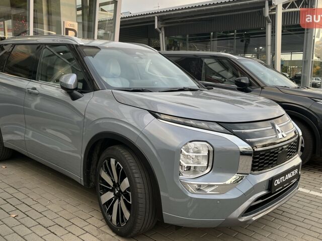 Мицубиси Аутлендер, объемом двигателя 2.49 л и пробегом 0 тыс. км за 44024 $, фото 1 на Automoto.ua