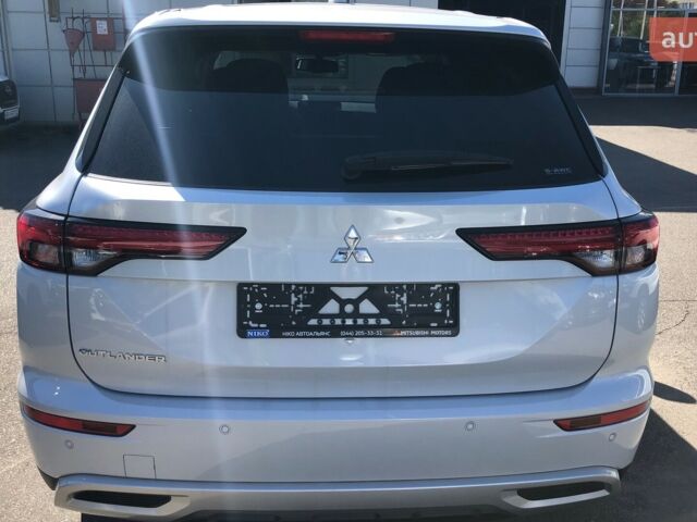 Міцубісі Аутлендер, об'ємом двигуна 2.49 л та пробігом 0 тис. км за 38037 $, фото 3 на Automoto.ua