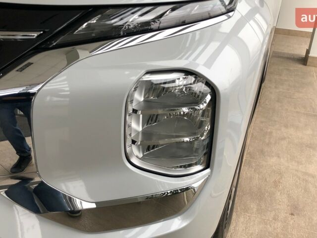 Мицубиси Аутлендер, объемом двигателя 2.49 л и пробегом 0 тыс. км за 39633 $, фото 7 на Automoto.ua