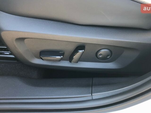 Міцубісі Аутлендер, об'ємом двигуна 2.49 л та пробігом 0 тис. км за 38037 $, фото 13 на Automoto.ua