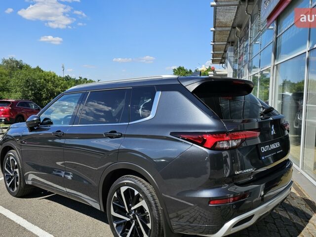 Міцубісі Аутлендер, об'ємом двигуна 2.49 л та пробігом 0 тис. км за 42462 $, фото 1 на Automoto.ua