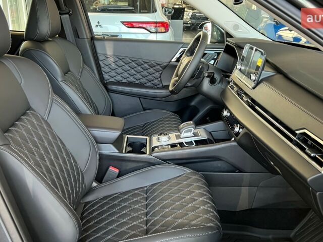 Мицубиси Аутлендер 2025 года купить новое авто Мицубиси Аутлендер 2025 года от официального дилера Автоцентр AUTO.RIA Мицубиси фото