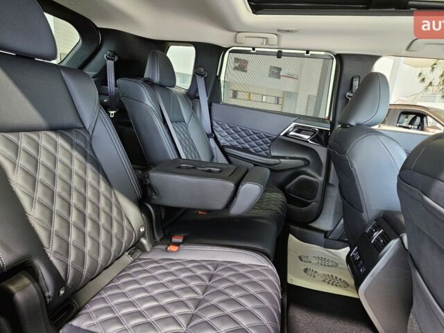 Міцубісі Аутлендер, об'ємом двигуна 2.49 л та пробігом 0 тис. км за 42462 $, фото 13 на Automoto.ua