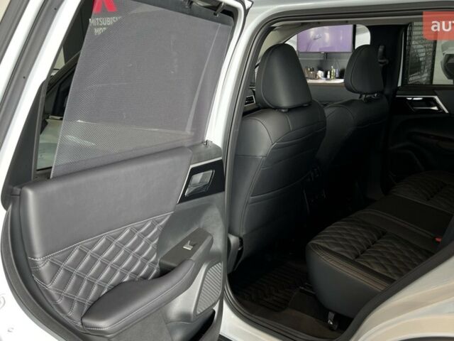 купить новое авто Мицубиси Аутлендер 2025 года от официального дилера Mitsubishi Арма Моторс Мицубиси фото