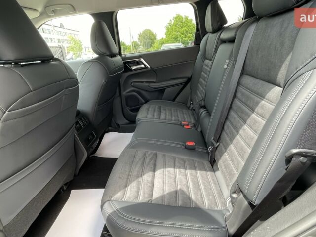 купить новое авто Мицубиси Аутлендер 2025 года от официального дилера Mitsubishi Motors Чернівці Мицубиси фото