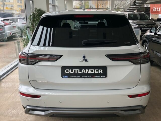 Мицубиси Аутлендер, объемом двигателя 2.49 л и пробегом 0 тыс. км за 39633 $, фото 3 на Automoto.ua